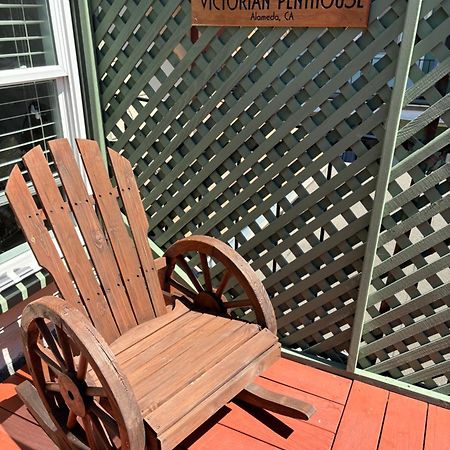 Alameda 3Br Unique Victorian Penthouse With Deck And Outdoor Furniture, Ac, 3 Blocks To Beach & Shopping Center & 2 Free Parking Spaces 外观 照片