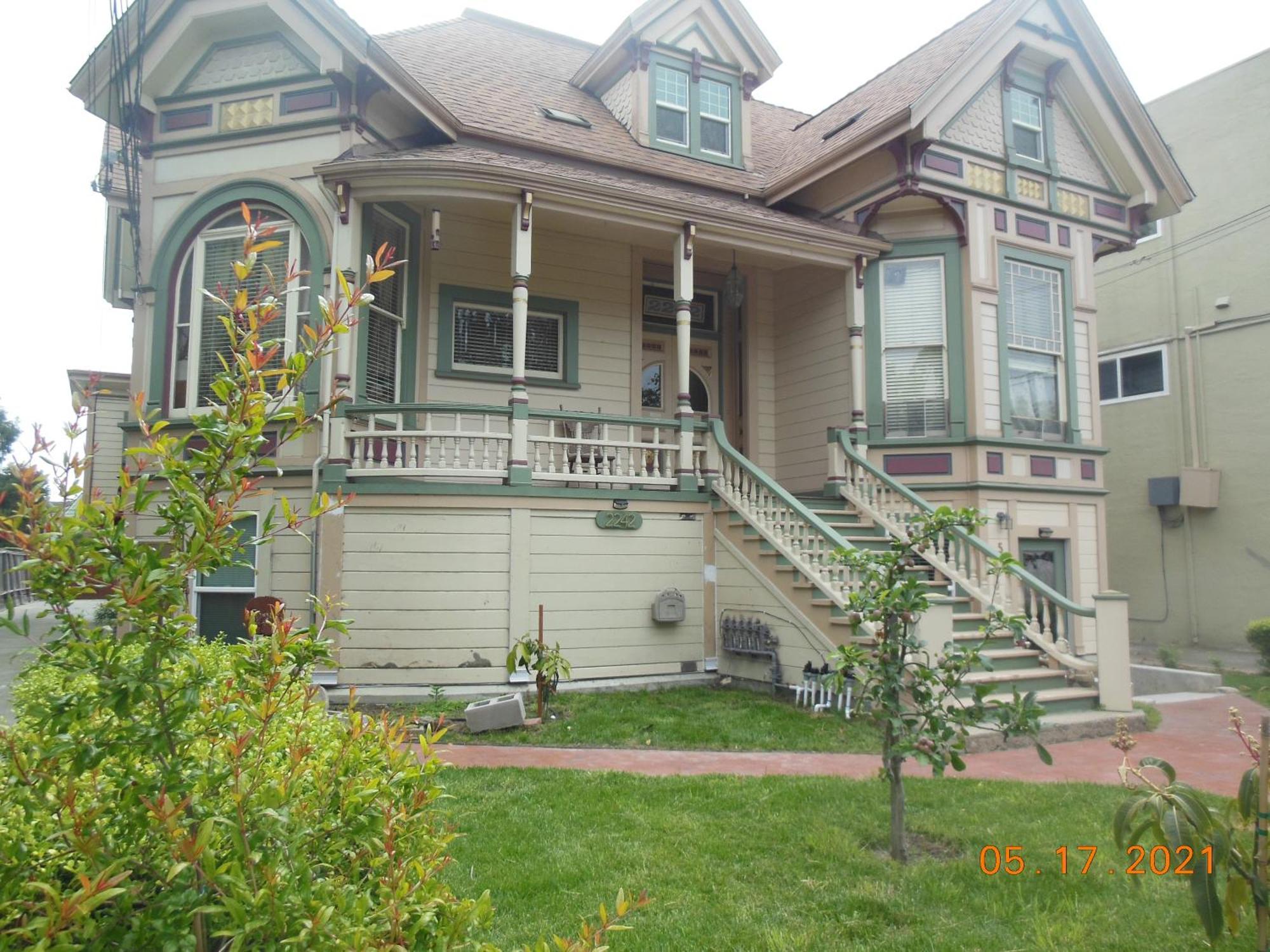 Alameda 3Br Unique Victorian Penthouse With Deck And Outdoor Furniture, Ac, 3 Blocks To Beach & Shopping Center & 2 Free Parking Spaces 外观 照片