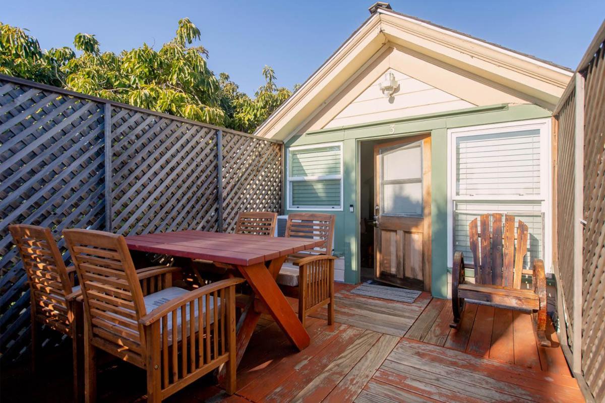 Alameda 3Br Unique Victorian Penthouse With Deck And Outdoor Furniture, Ac, 3 Blocks To Beach & Shopping Center & 2 Free Parking Spaces 外观 照片